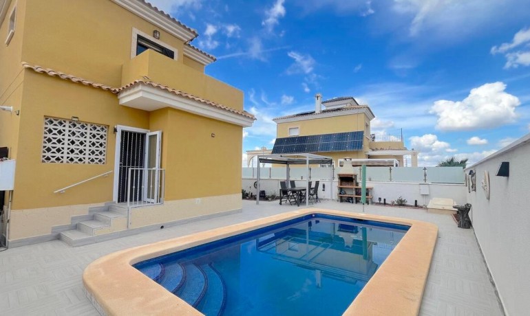 Revente - Villa -
Algorfa* - Algorfa