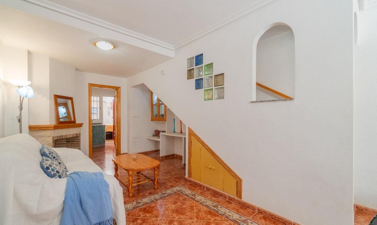 Herverkoop - Huis -
Orihuela Costa* - Playa Flamenca