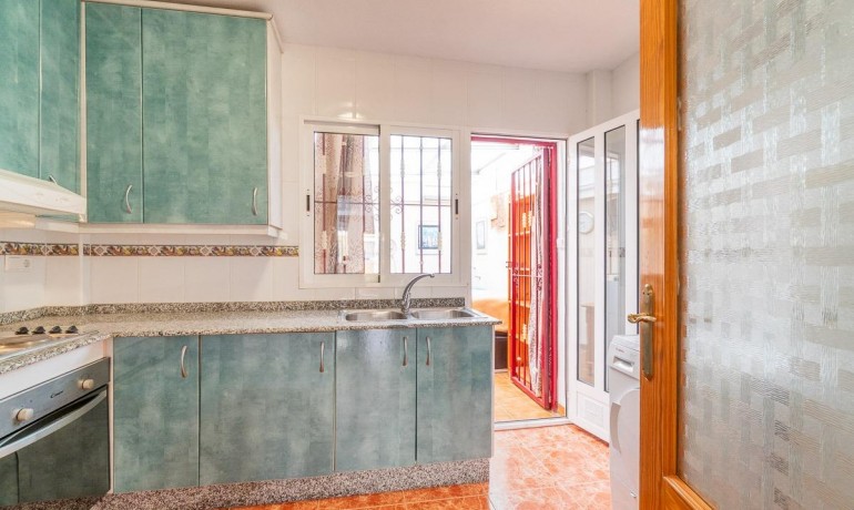 Herverkoop - Huis -
Orihuela Costa* - Playa Flamenca