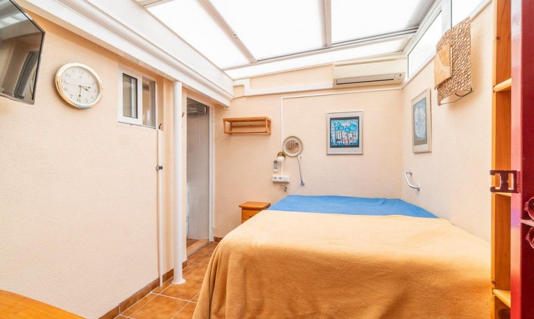 Herverkoop - Huis -
Orihuela Costa* - Playa Flamenca