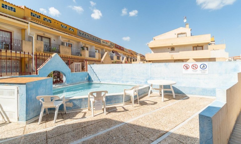 Herverkoop - Huis -
Orihuela Costa* - Playa Flamenca