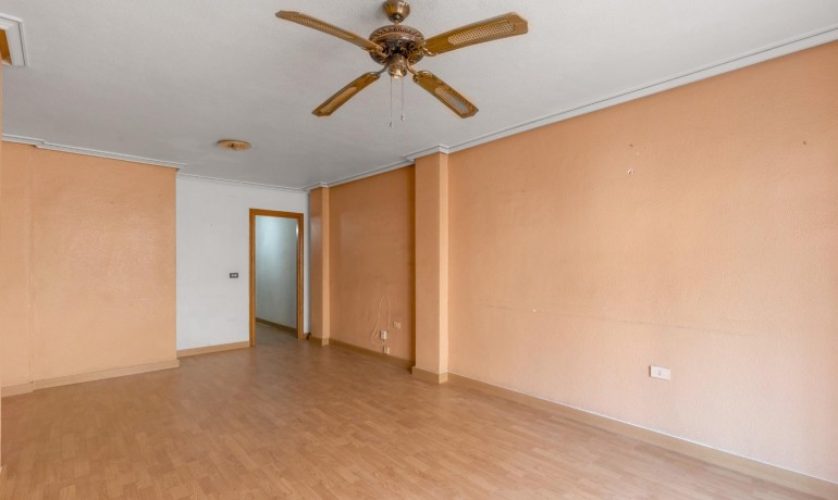 Herverkoop - Appartement / Flat -
Torrevieja* - Habaneras
