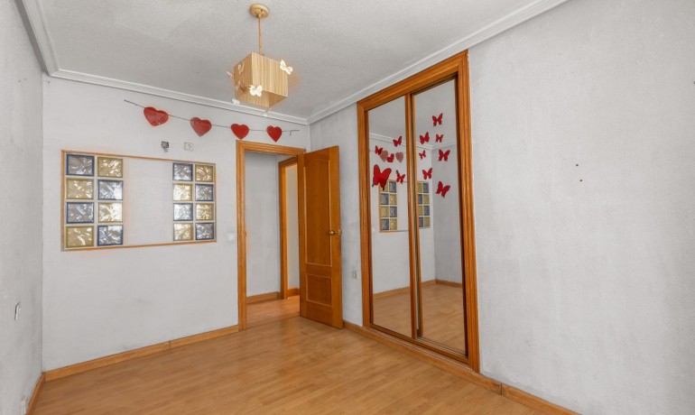 Herverkoop - Appartement / Flat -
Torrevieja* - Habaneras