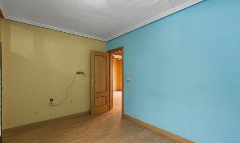 Herverkoop - Appartement / Flat -
Torrevieja* - Habaneras