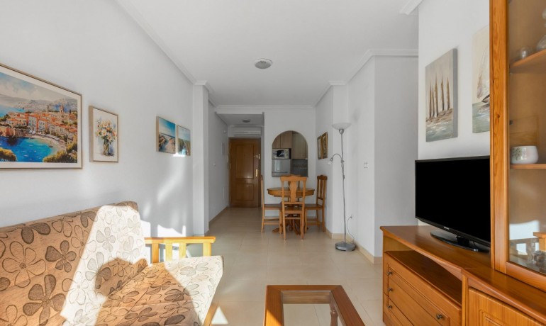 Herverkoop - Appartement / Flat -
Torrevieja* - Estacion de autobuses