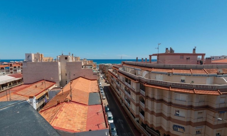 Herverkoop - Appartement / Flat -
La Mata - La Mata - Town