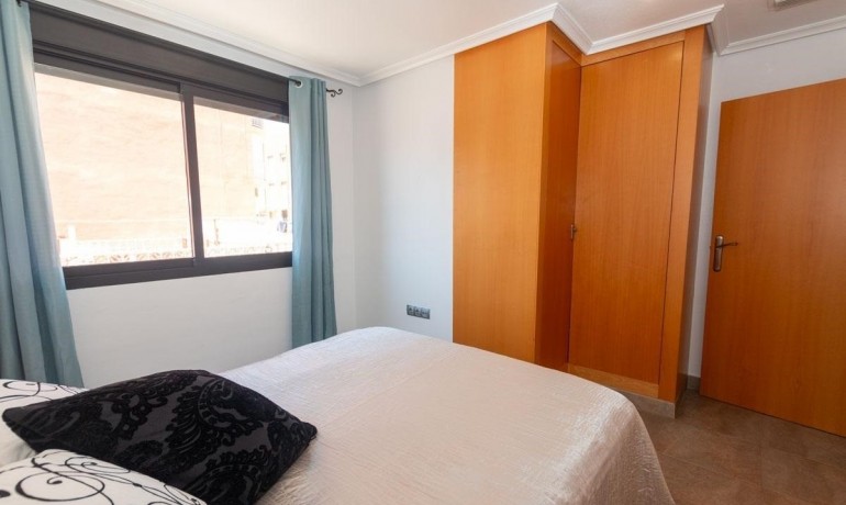 Herverkoop - Appartement / Flat -
La Mata - La Mata - Town
