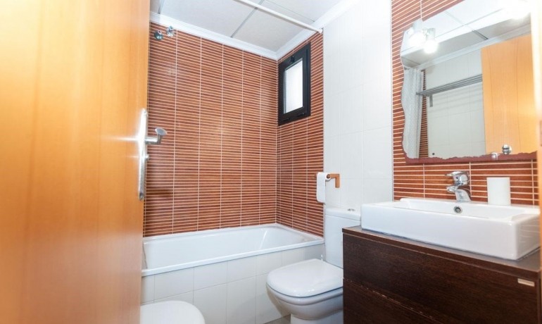 Herverkoop - Appartement / Flat -
La Mata - La Mata - Town