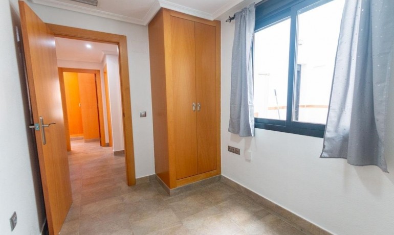 Herverkoop - Appartement / Flat -
La Mata - La Mata - Town