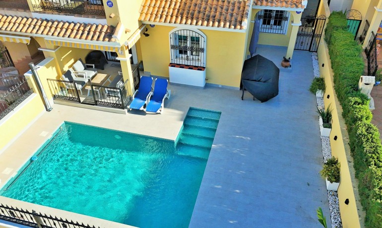 Venta - Villa -
Villamartin - Los Dolses