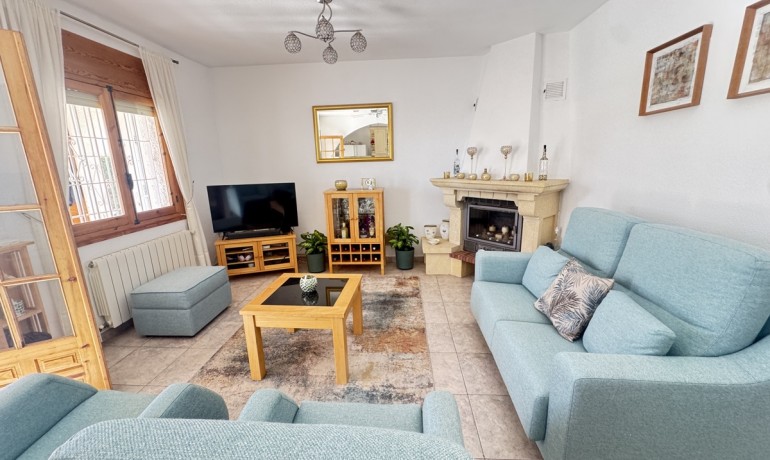 Venta - Villa -
Villamartin