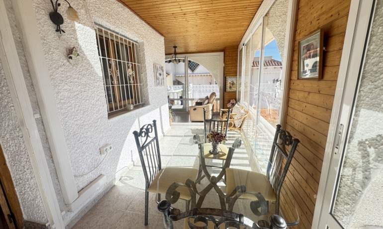 Venta - Villa -
Villamartin