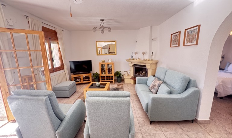 Venta - Villa -
Villamartin