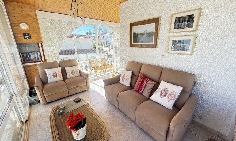 Venta - Villa -
Villamartin