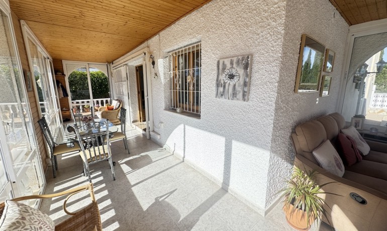 Venta - Villa -
Villamartin