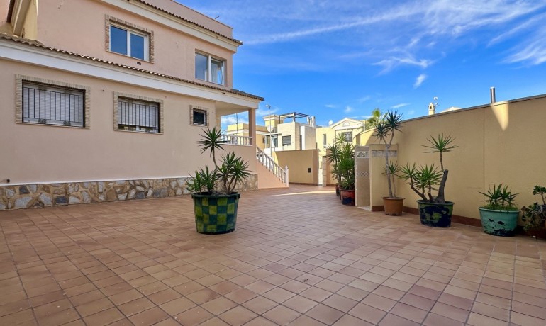Herverkoop - Villa -
Orihuela Costa* - Las Filipinas
