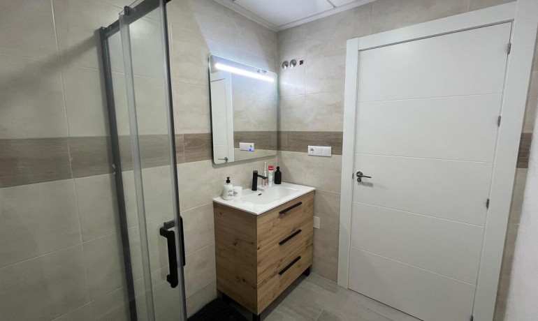 Venta - Casa -
Algorfa