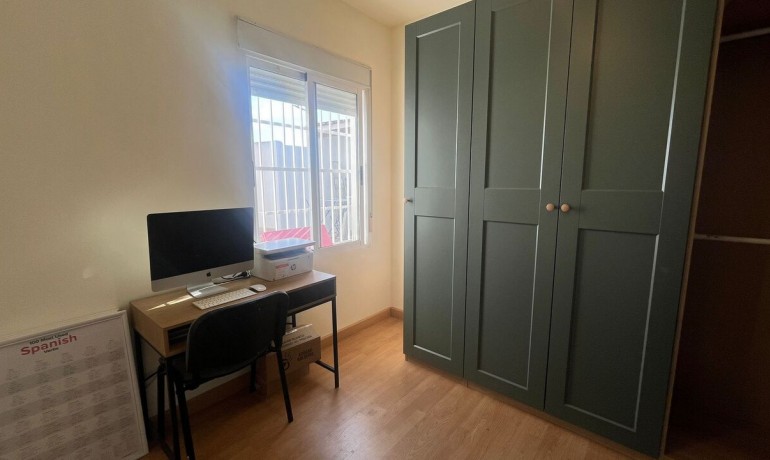 Venta - Casa -
Algorfa