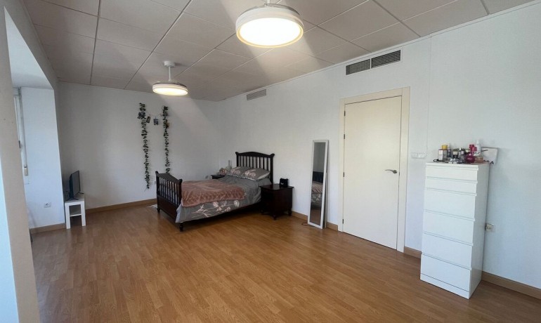 Venta - Casa -
Algorfa