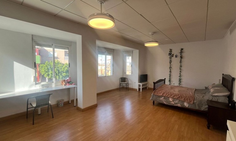 Venta - Casa -
Algorfa