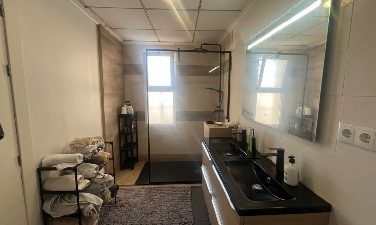 Venta - Casa -
Algorfa