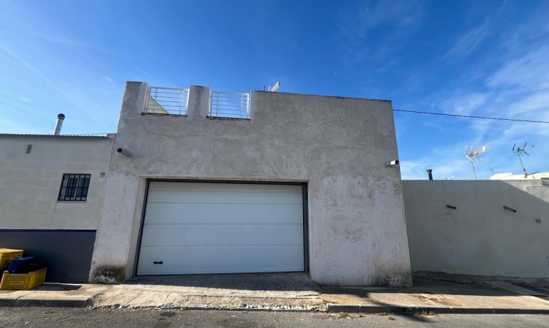 Venta - Casa -
Algorfa