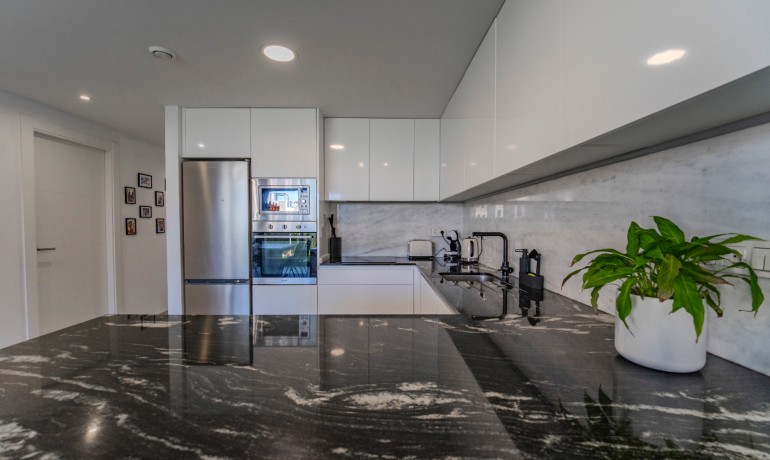 Herverkoop - Huis -
Benijofar* - Benijofar - Village