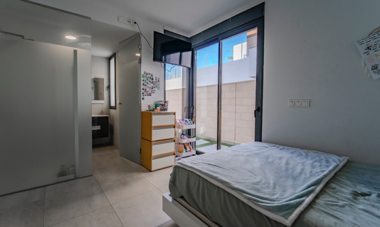 Herverkoop - Huis -
Benijofar* - Benijofar - Village