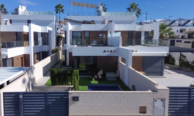 Herverkoop - Huis -
Benijofar* - Benijofar - Village