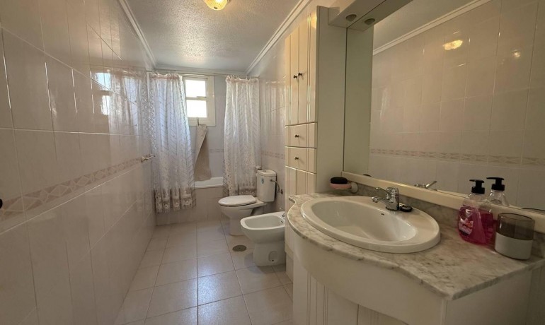 Herverkoop - Appartement / Flat -
Torrevieja* - Acequion