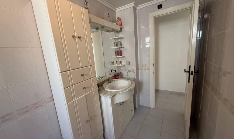 Herverkoop - Appartement / Flat -
Torrevieja* - Acequion