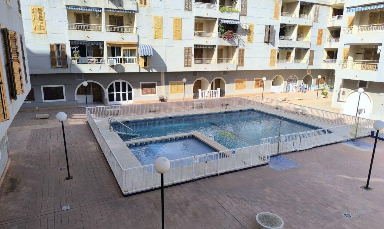 Herverkoop - Appartement / Flat -
Torrevieja* - Acequion