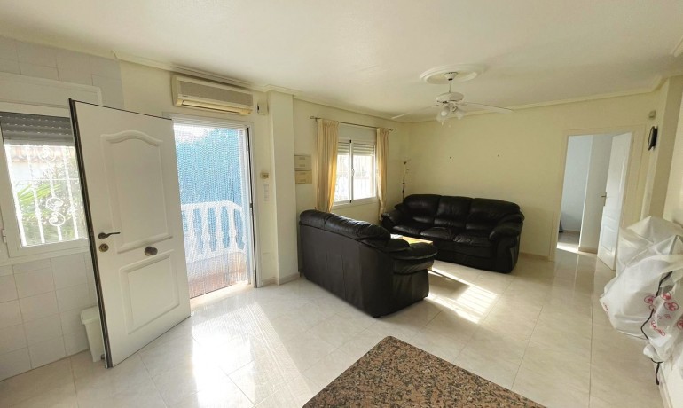 Herverkoop - Huis -
Cuidad Quesada* - Rojales Hills