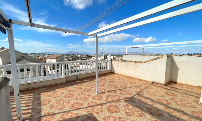 Herverkoop - Huis -
Cuidad Quesada* - Rojales Hills