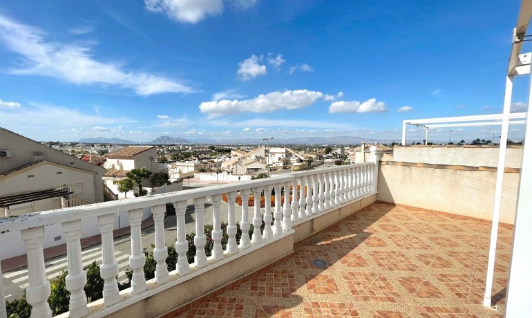 Herverkoop - Huis -
Cuidad Quesada* - Rojales Hills