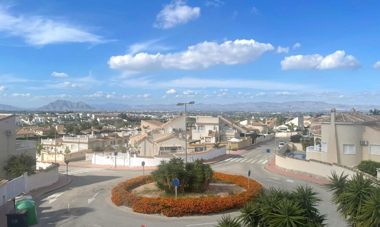 Herverkoop - Huis -
Cuidad Quesada* - Rojales Hills