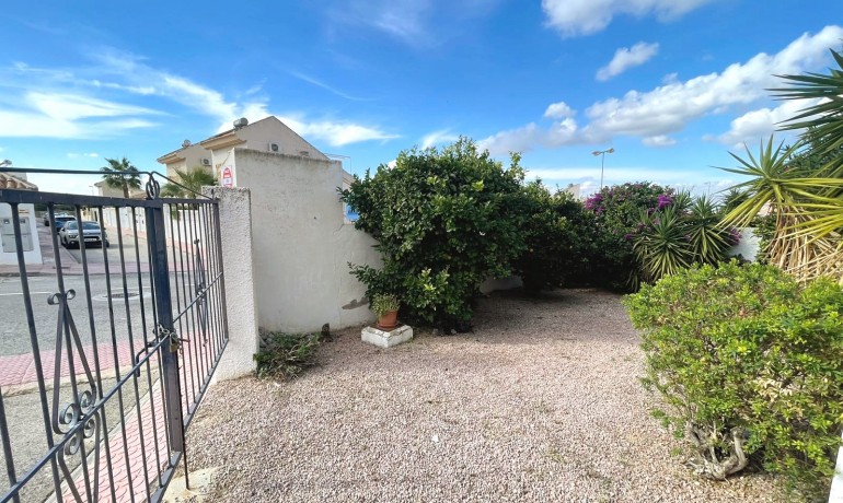 Herverkoop - Huis -
Cuidad Quesada* - Rojales Hills