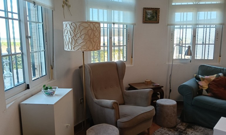 Herverkoop - Villa -
Los Montesinos* - La Herrada