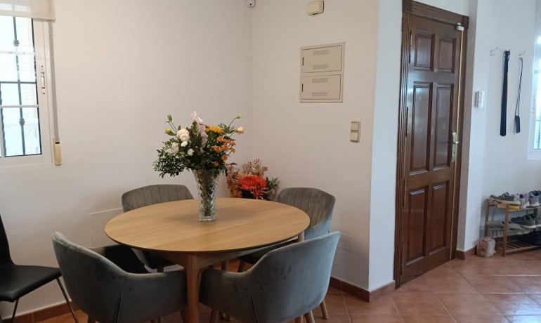 Herverkoop - Villa -
Los Montesinos* - La Herrada