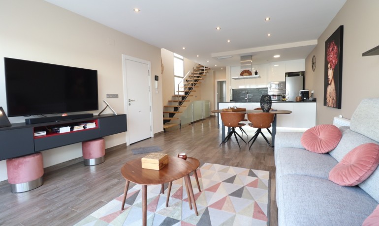 Herverkoop - Villa -
Alicante* - Daya Vieja - Town