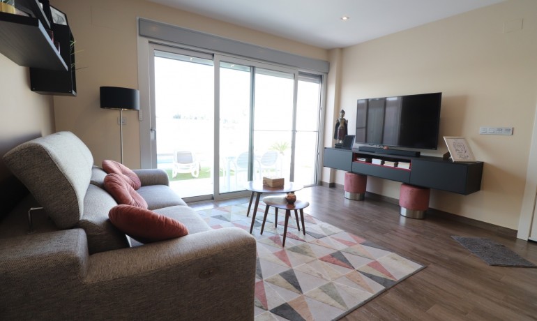 Herverkoop - Villa -
Alicante* - Daya Vieja - Town