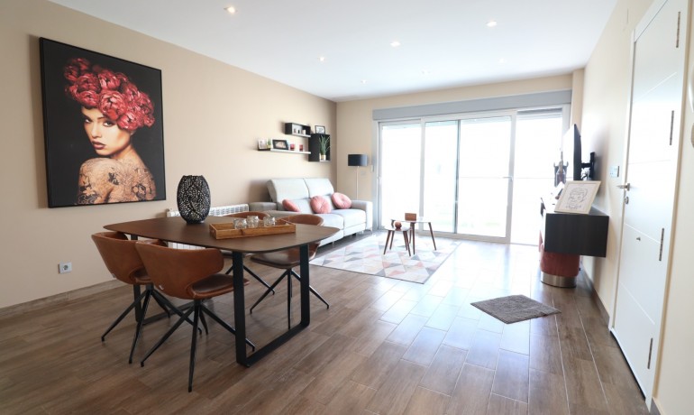 Herverkoop - Villa -
Alicante* - Daya Vieja - Town