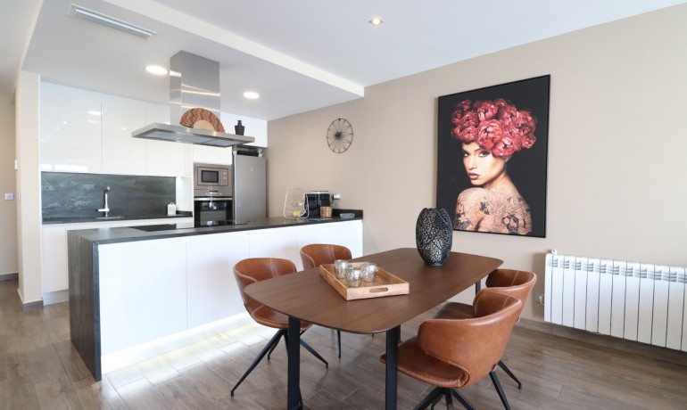 Herverkoop - Villa -
Alicante* - Daya Vieja - Town