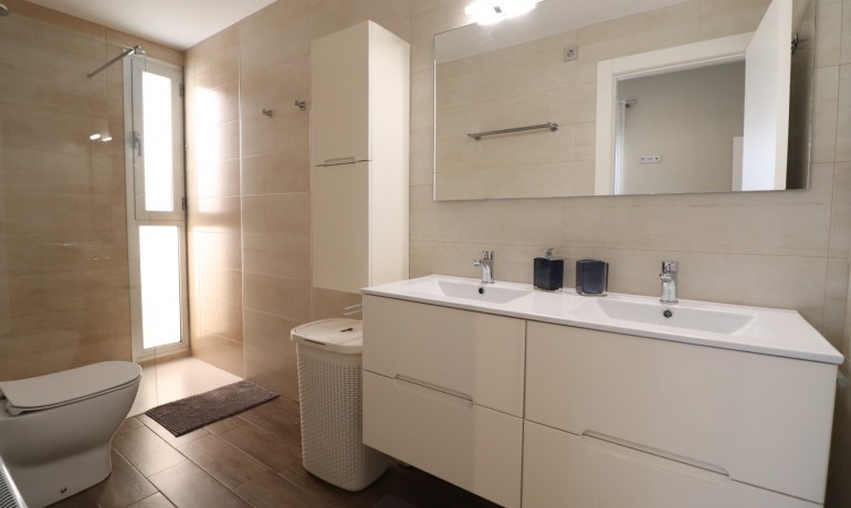 Herverkoop - Villa -
Alicante* - Daya Vieja - Town