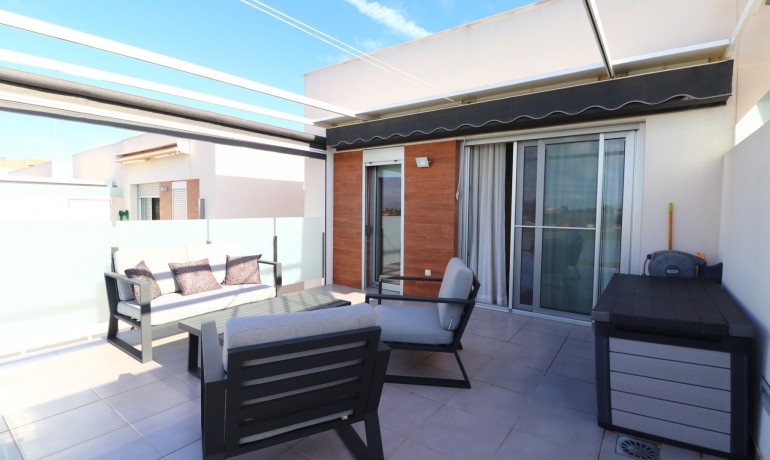 Herverkoop - Villa -
Alicante* - Daya Vieja - Town