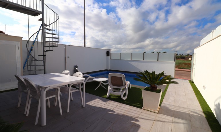 Herverkoop - Villa -
Alicante* - Daya Vieja - Town