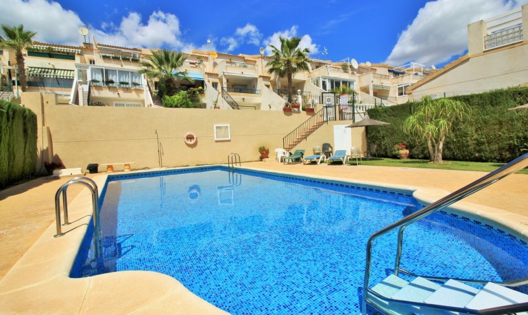 Venta - Casa -
Villamartin