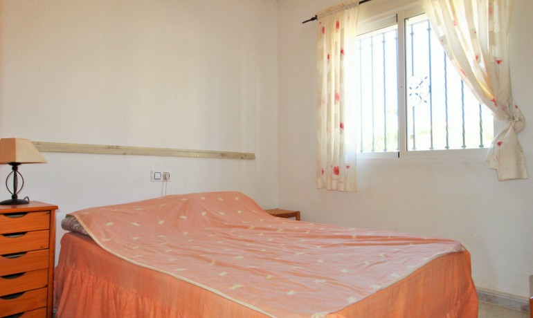 Venta - Casa -
Villamartin