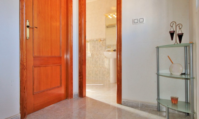 Venta - Casa -
Villamartin