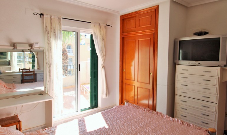 Venta - Casa -
Villamartin